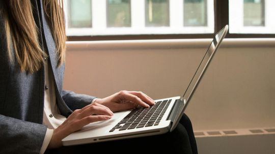 Automatyzacja i Rynek Pracy: Jak Przygotować Się na Przyszłość