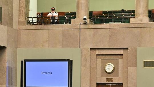 Dzień Otwarty w Sejmie i Senacie z okazji Święta Niepodległości. Poznaj kulisy polskiego parlamentu