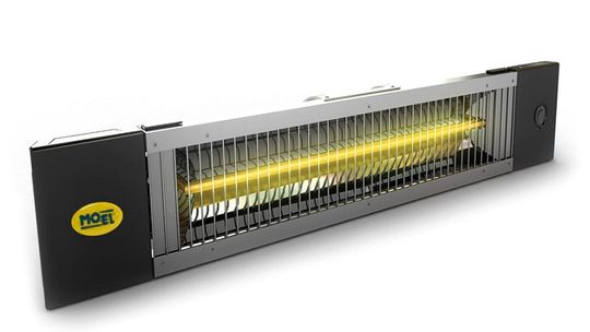 Jak ogrzać taras jesienią za pomocą promiennika ciepła?