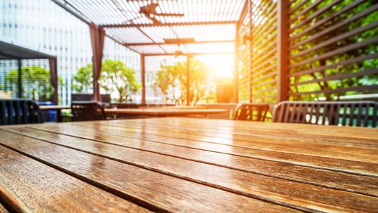 Jak stworzyć idealny taras z drewna?