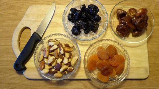 Kompot z suszu - smak, który domyka wieczerzę