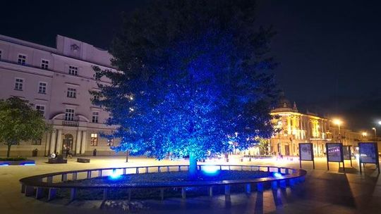 Lublin rozświetli Plac Litewski na czerwono i niebiesko w geście solidarności z dziećmi