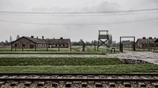 Narodowy Dzień Pamięci Polaków ratujących Żydów. Obchody w Warszawie. Marszałek Sejmu: Był to akt miłosierdzia ukazywanego drugiemu człowiekowi 