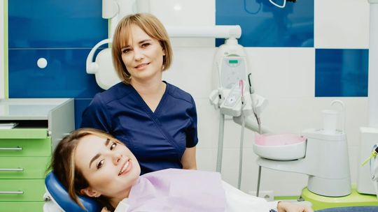Nowy uśmiech w jeden dzień? Sprawdź, jak działa implantologia w Medicum Dent w Lublinie