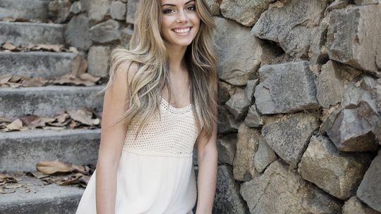 Odmładzanie skóry – kiedy i w jaki sposób to robić?