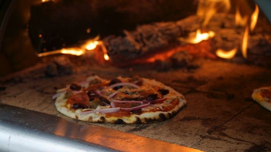 Pizza rządzi. Na imprezie, w domu, w pracy