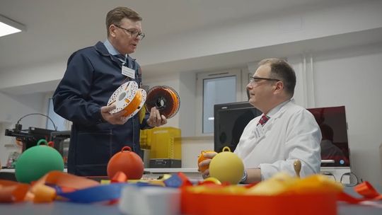 Politechnika Lubelska jak fabryka nietłukących się bombek. Rektorzy w zaskakujących rolach