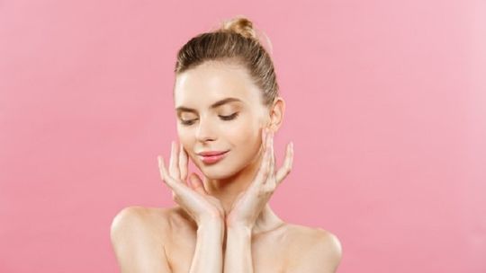 Przerażają Cię oznaki starzenia? Sprawdź, w jaki sposób możesz skutecznie je usunąć