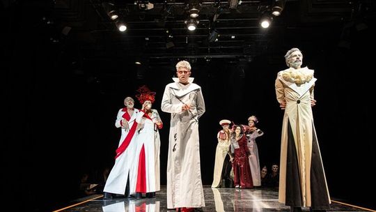 Szalona „O!PERETKA” Teatru Witkacego przejmuje Lublin. Moda, bunt i wolność na scenie Osterwy