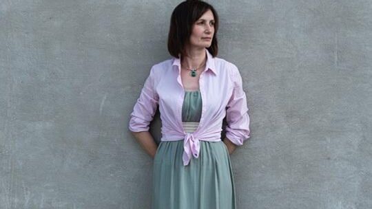 Wakacje ze stylistką : Długie sukienki – stylizacje boho i miejskie, które pokochasz