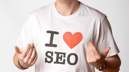 Wpływ działalności edukacyjnej na jakość usług freelancera SEO