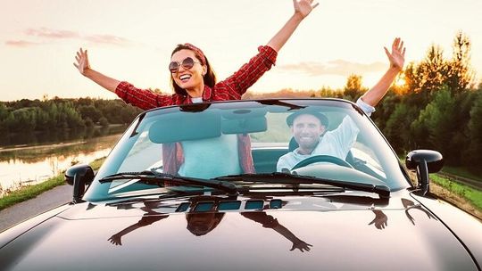 Zalety i wady wynajmu samochodu z wypożyczalni w Lublinie