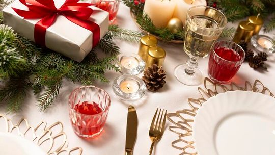 Zanim podzielimy się opłatkiem. Cztery osobiste opowieści o Bożym Narodzeniu