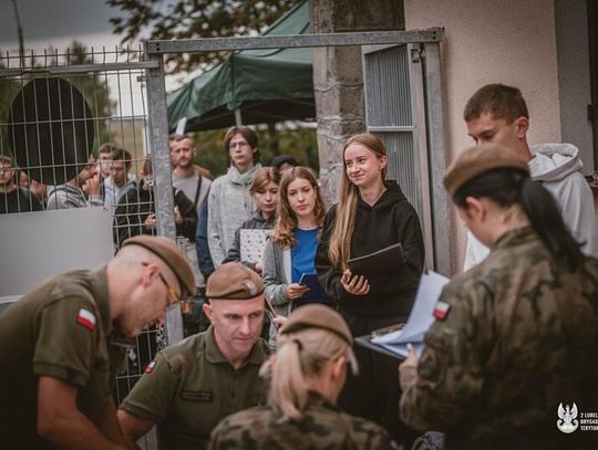 200 ochotników zaczyna szkolenie w lubelskiej brygadzie. Wielu wykorzystuje ostatnie tygodnie wakacji