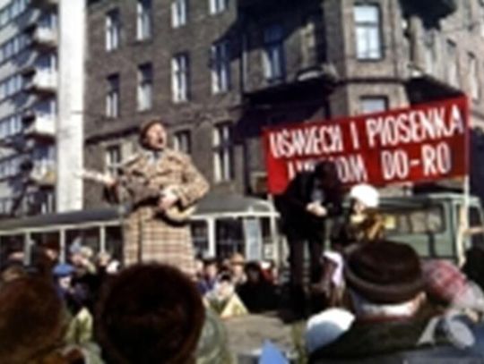 „Nie ma mocnych na te komedie – oto 10 filmów, które rozbawiły całą Polskę