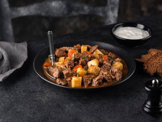 Tak smakuje Dzień Świętego Patryka. Gulasz, chleb sodowy i irlandzkie klasyki, które podbijają stoły