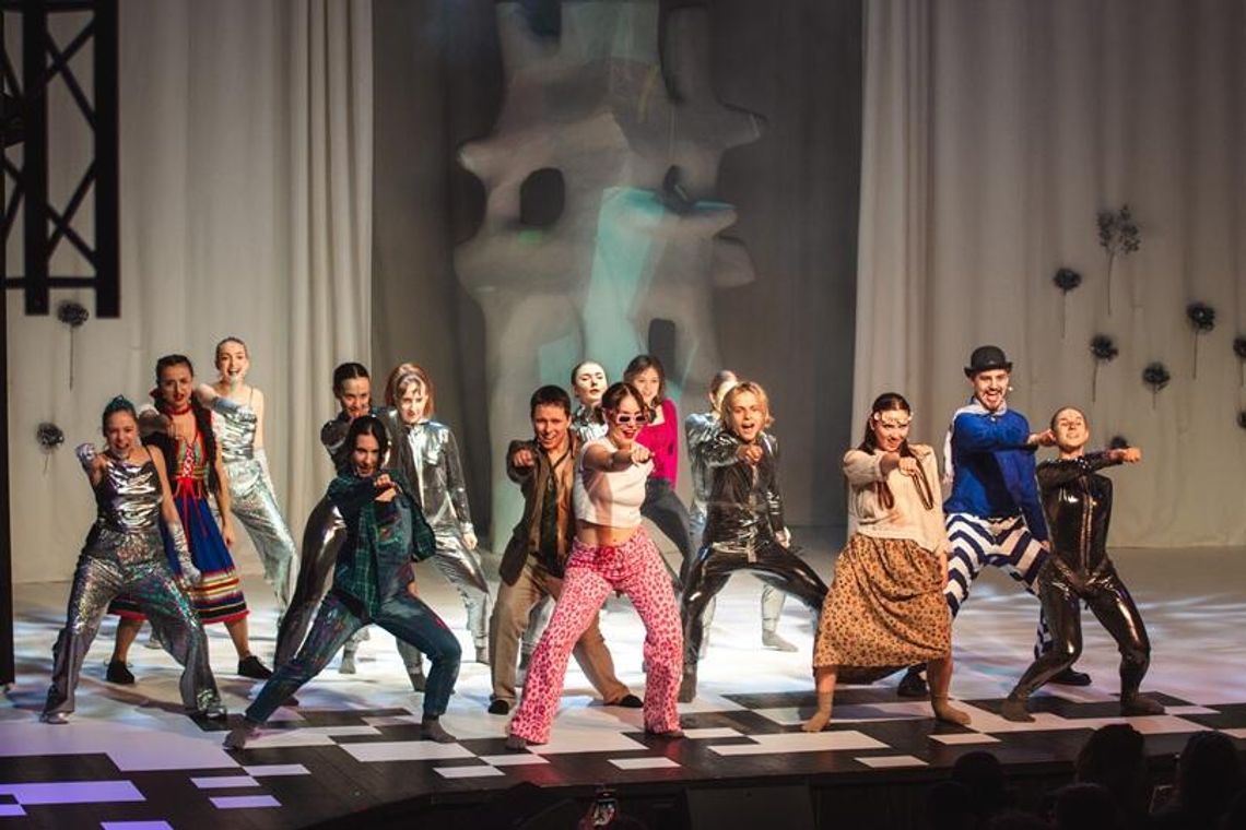 „2129” w Chatce Żaka – ostatnie spektakle pełne refleksji o przyszłości