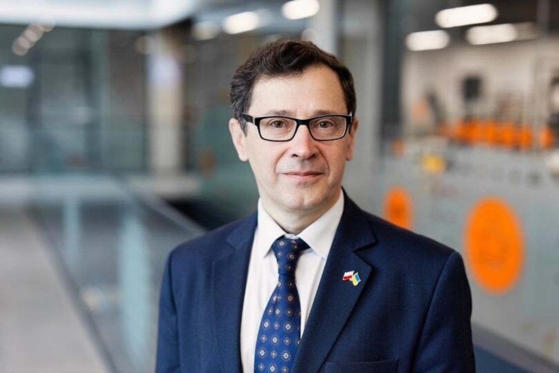 4 lata wojny i żadnego końca. Ukraina walczy, mocarstwa negocjują 4 lata wojny i żadnego końca. Ukraina walczy, mocarstwa negocjują