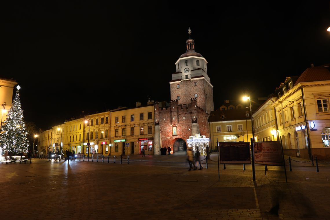 Brama Krakowska rozbłyśnie na życzenie