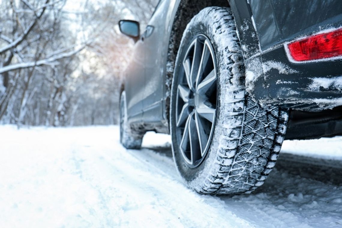 Jak zabezpieczyć samochód przed zimą? Niezbędnik dla kierowców