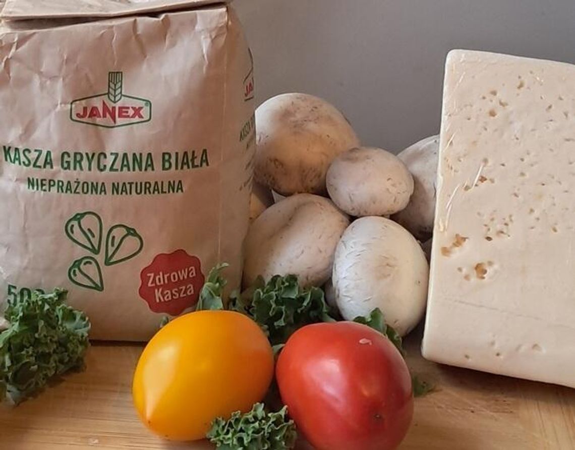Kasza wraca na stoły. Trzy obiady za mniej niż 10 złotych, które warto wypróbować Kasza wraca na stoły. Trzy obiady za mniej niż 10 złotych, które warto wypróbować
