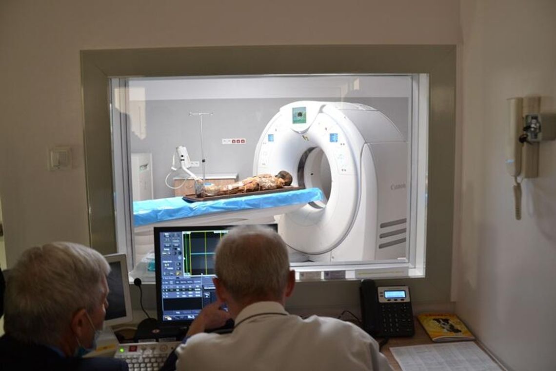 Lubelscy radiolodzy zajrzeli do wnętrza egipskiej mumii. Przełomowe badania sprzed 2 tys. lat