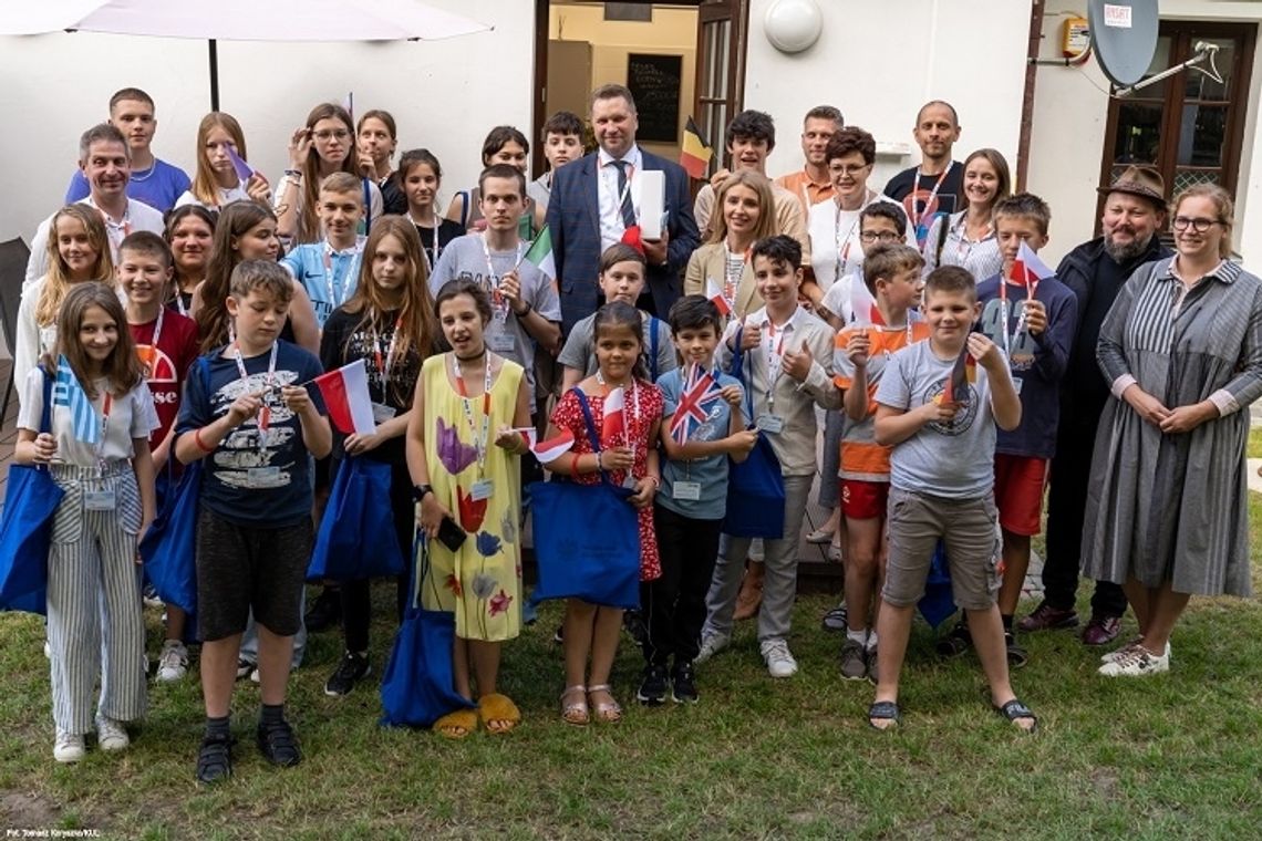 Minister edukacji na spotkaniu z dziećmi w Rajchertówce