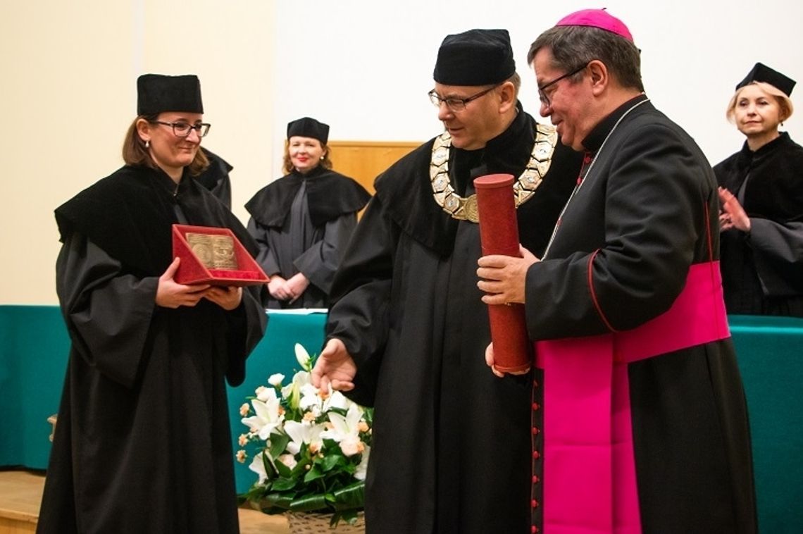 Nuncjusz  Apostolski w Grecji laureatem Nagrody im. Stefana Kardynała Wyszyńskiego Prymasa Tysiąclecia