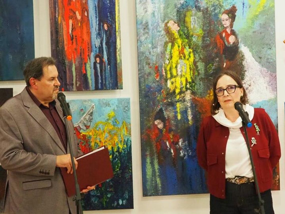 Pierwsza wystawa Joanny Majewskiej w Wysokiem. Artystka „Ana Maj” odsłania swoją twórczą tożsamość