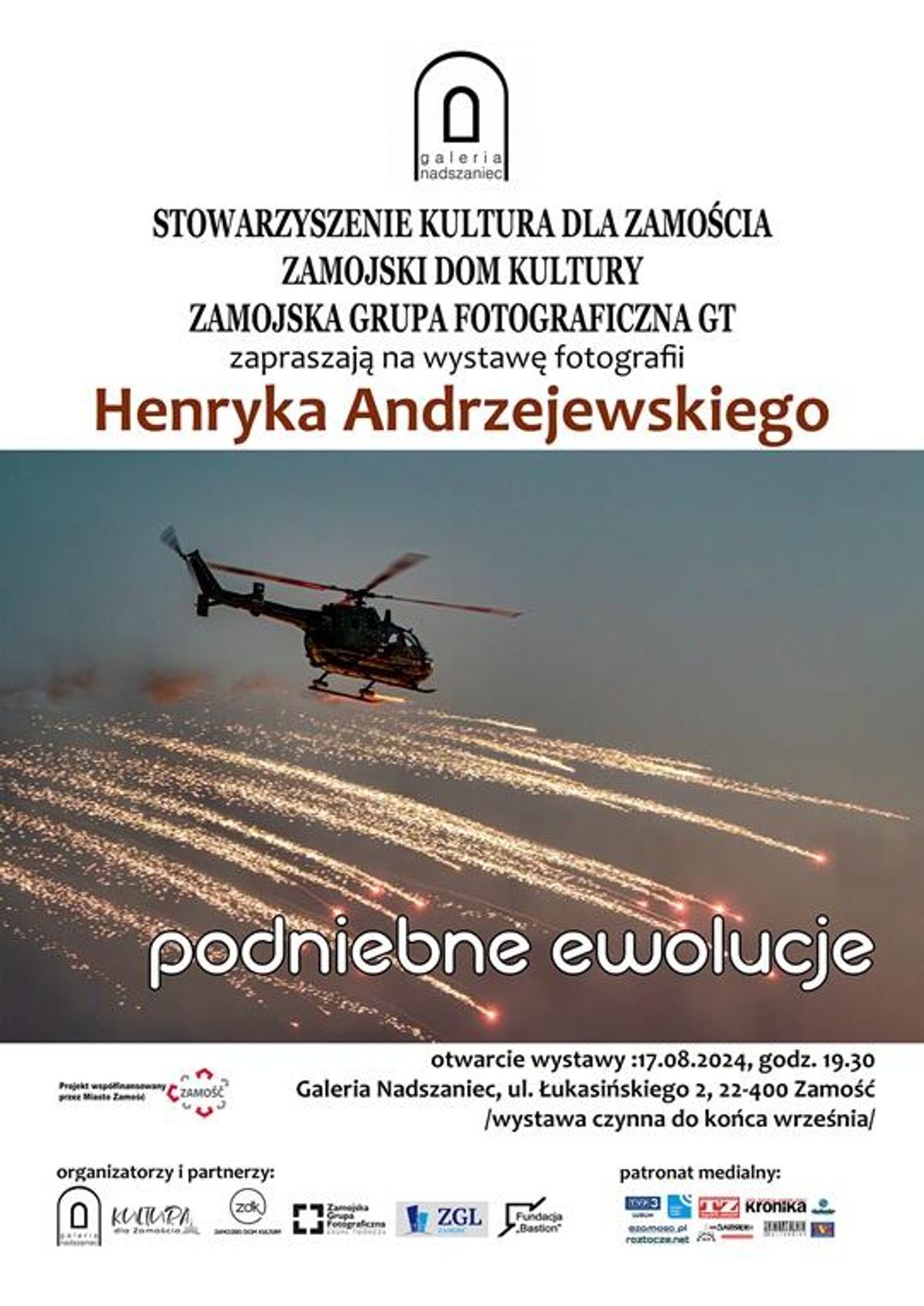 „Podniebne ewolucje”- Air Show 2024 w kadrze Henryka Andrzejewskiego