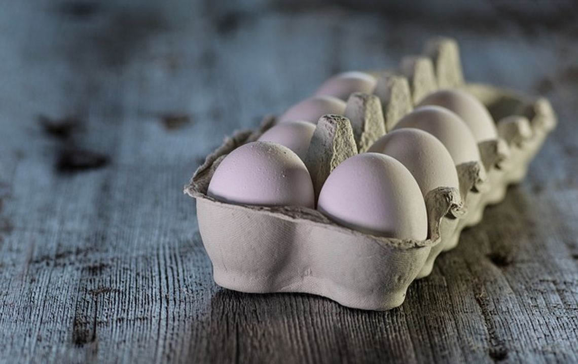 Polacy jedzą coraz mniej jaj.