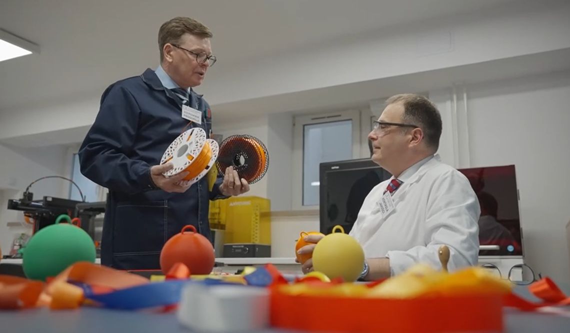 Politechnika Lubelska jak fabryka nietłukących się bombek. Rektorzy w zaskakujących rolach