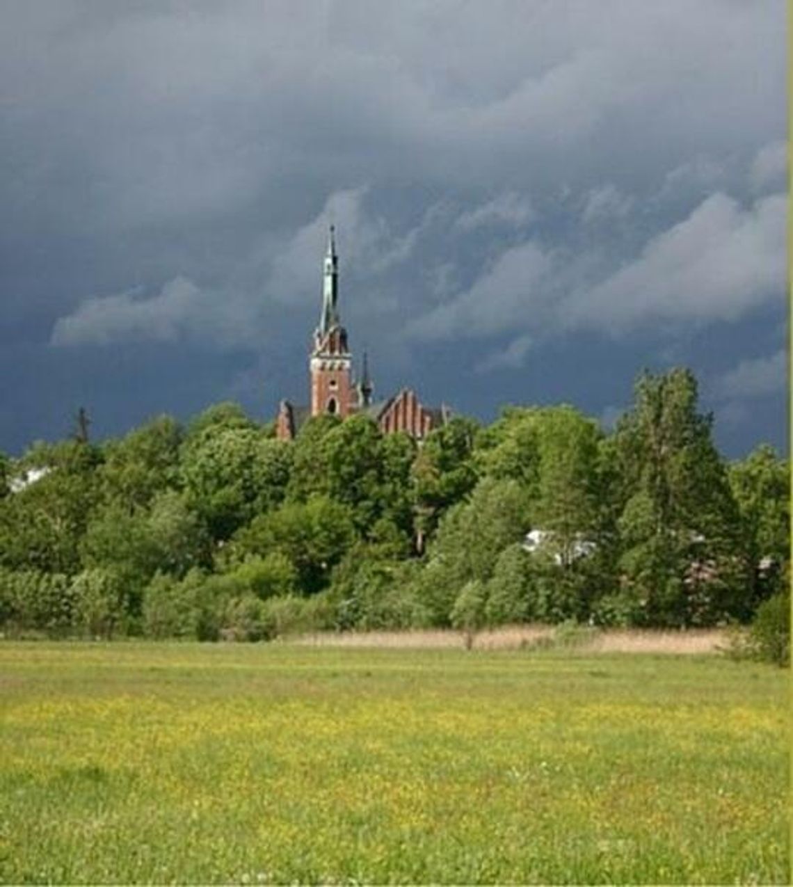 Sanktuaria i miejsca pielgrzymkowe w Lubelskiem. 7 wyjątkowych miejsc, które warto odwiedzić Sanktuaria i miejsca pielgrzymkowe w Lubelskiem. 7 wyjątkowych miejsc, które warto odwiedzić