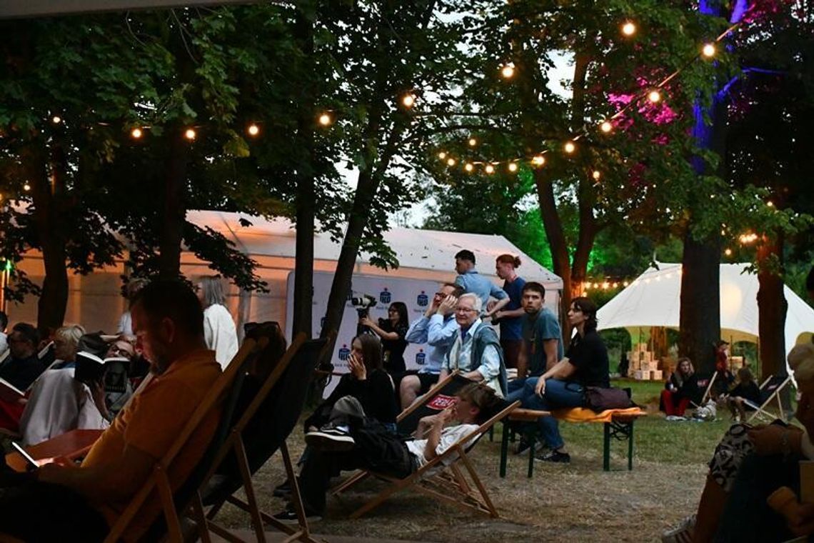 Szczebrzeszyn znów stanie się stolicą słowa. Przed nami tydzień spotkań z najwybitniejszymi twórcami Szczebrzeszyn znów stanie się stolicą słowa. Przed nami tydzień spotkań z najwybitniejszymi twórcami
