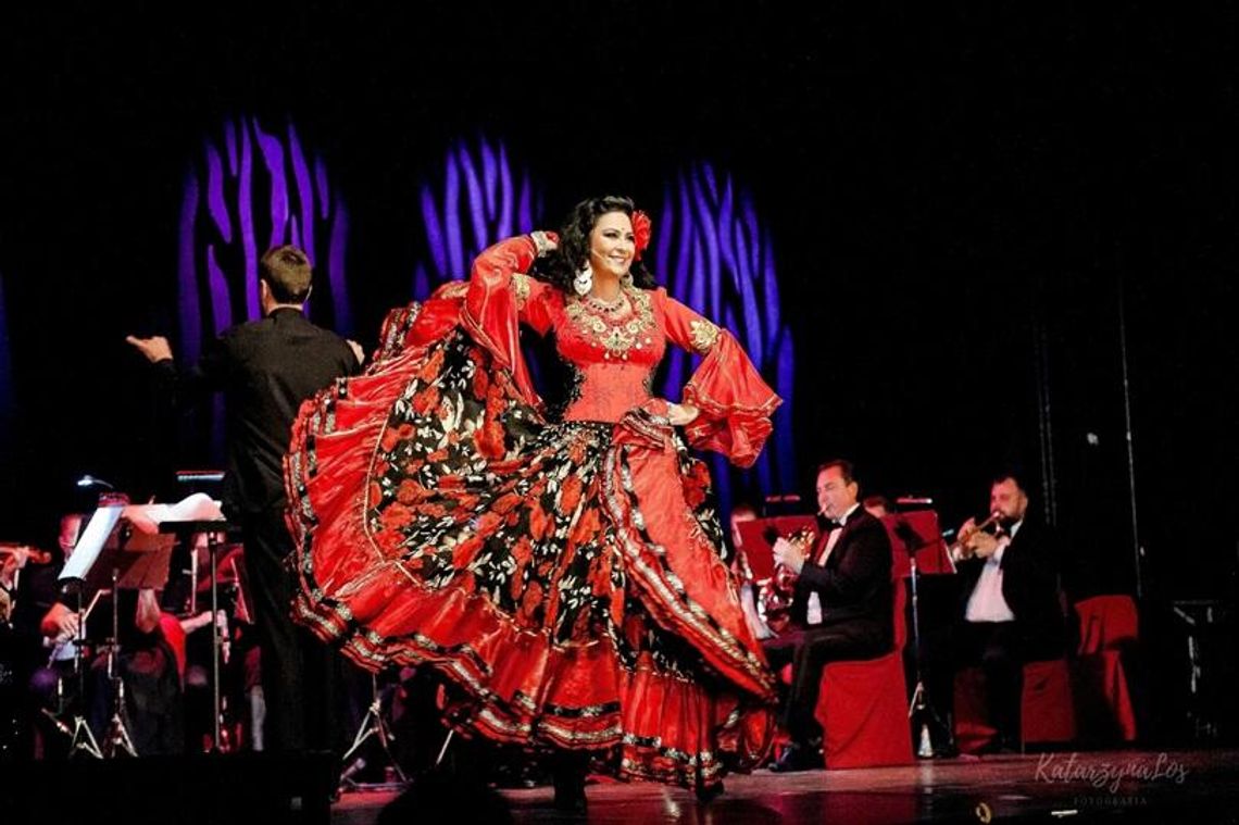 Elena Rutkowska - Tam, gdzie zaczyna się magia