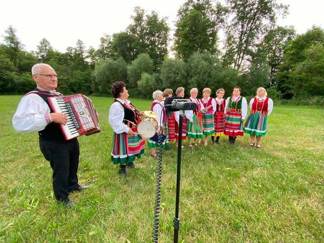 Teatralne widowiska multimedialne integrują społeczność. Fundacja Mały Kosmos rozwija skrzydła