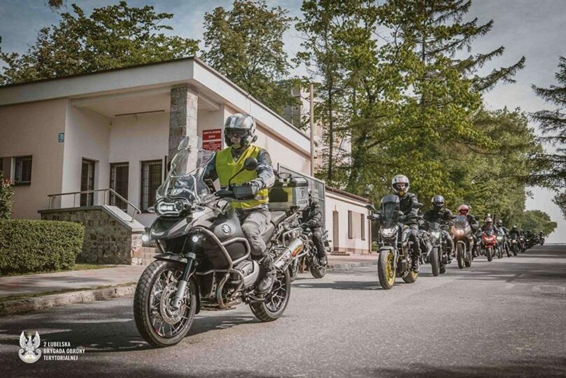 W hołdzie poległym na misjach - wyruszył 6. Motocyklowy Rajd Weterana