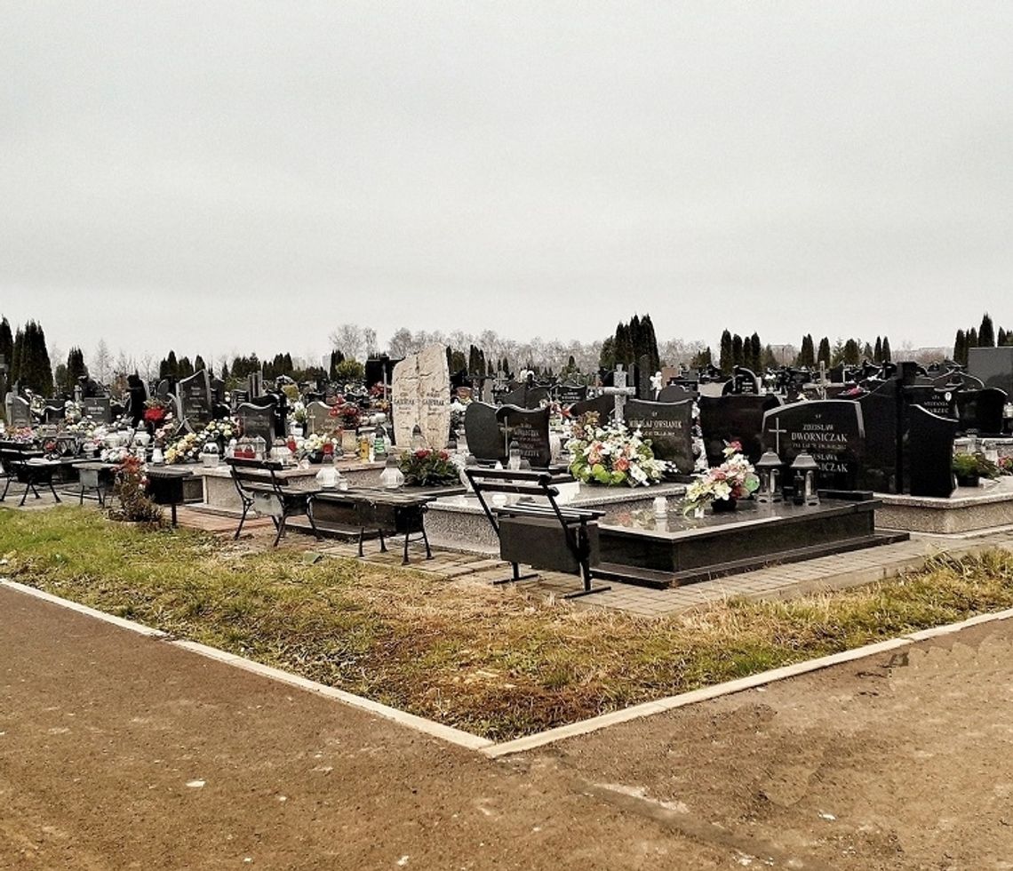 Wyszukiwarka grobów na stronie cmentarze.lublin.eu