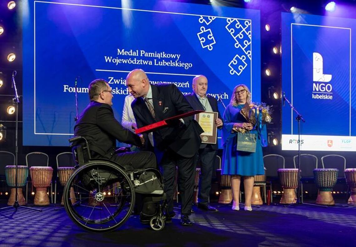 XII Lubelskie Forum NGO – wspólna przestrzeń dla dialogu i rozwoju trzeciego sektora XII Lubelskie Forum NGO – wspólna przestrzeń dla dialogu i rozwoju trzeciego sektora